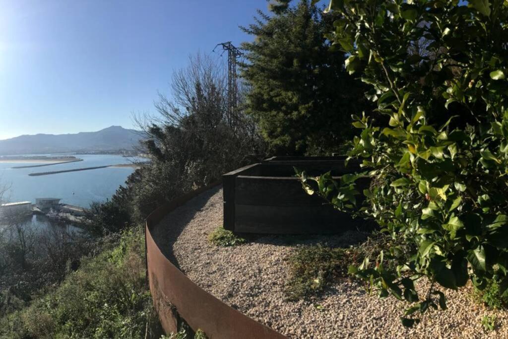 Suite En El Faro De Hondarribia, Con Vistas Luaran gambar
